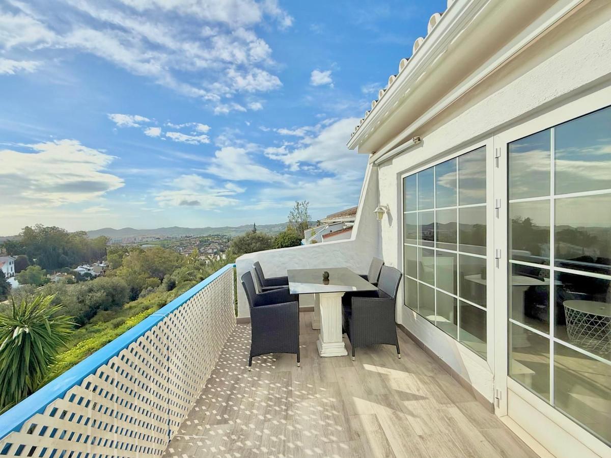 Apartment Penthouse in Campo Mijas
