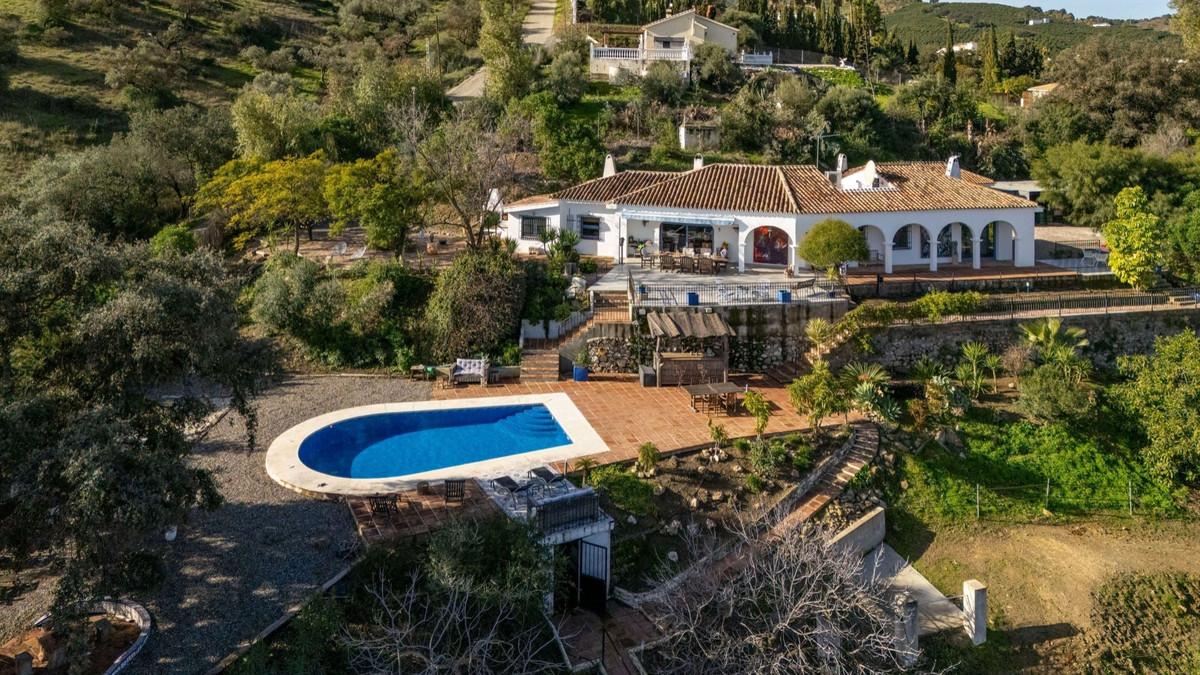 Villa Detached in Alhaur&iacute;n el Grande