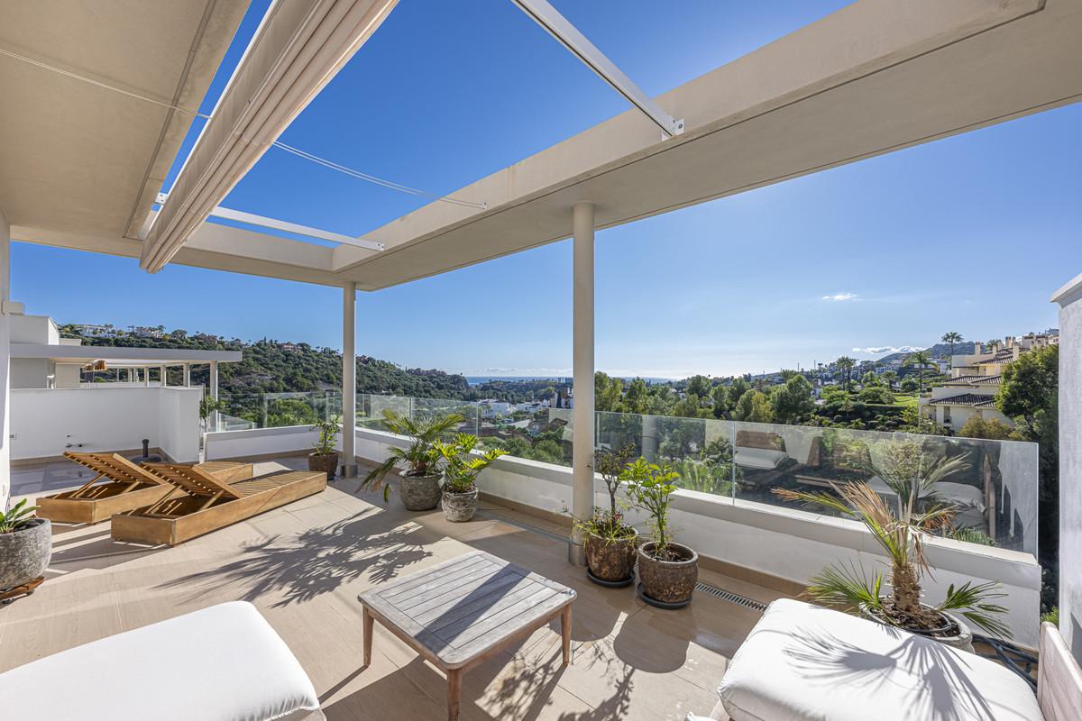 Apartment Penthouse Duplex in Benahav&iacute;s