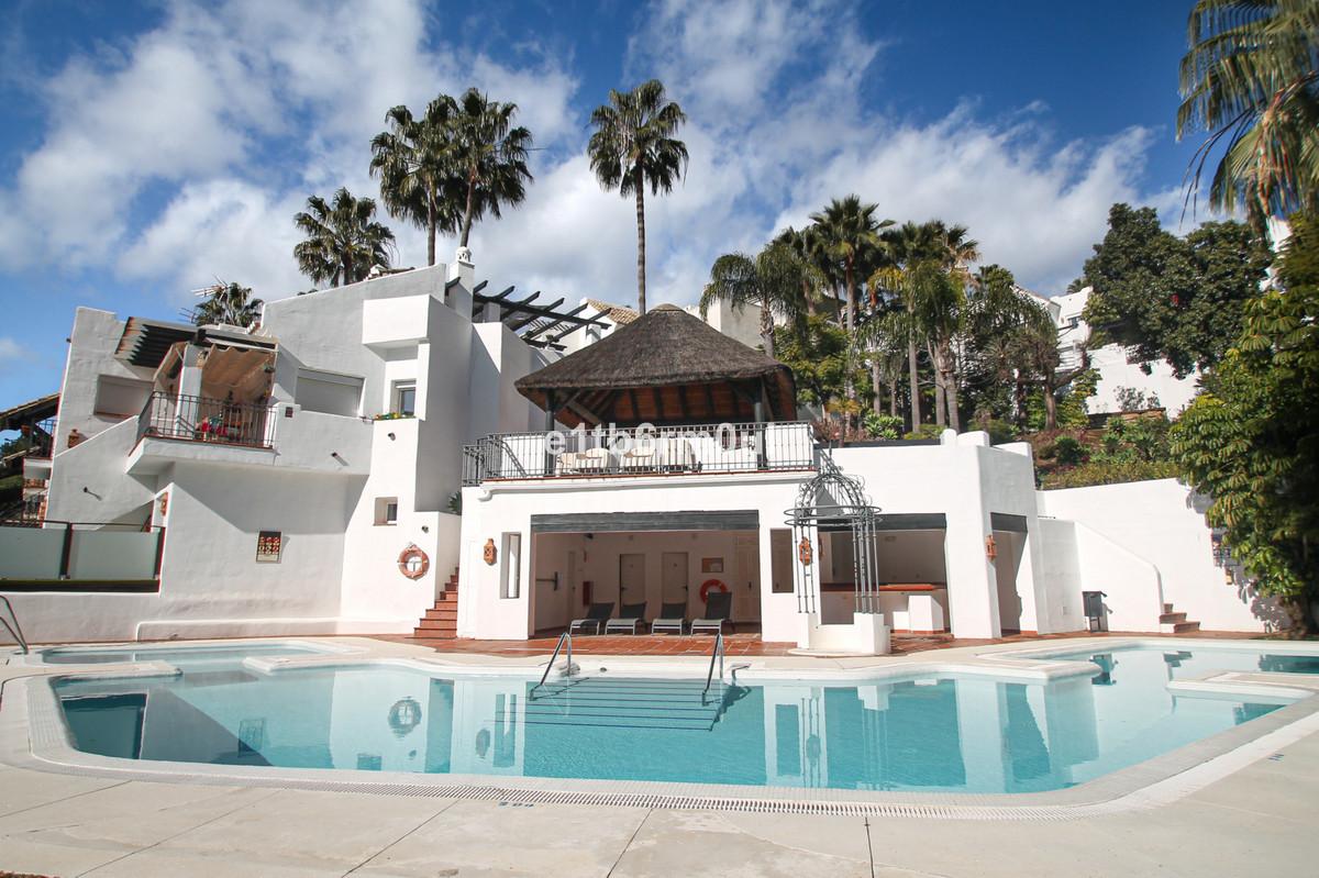 Townhouse Terraced in Ist&aacute;n