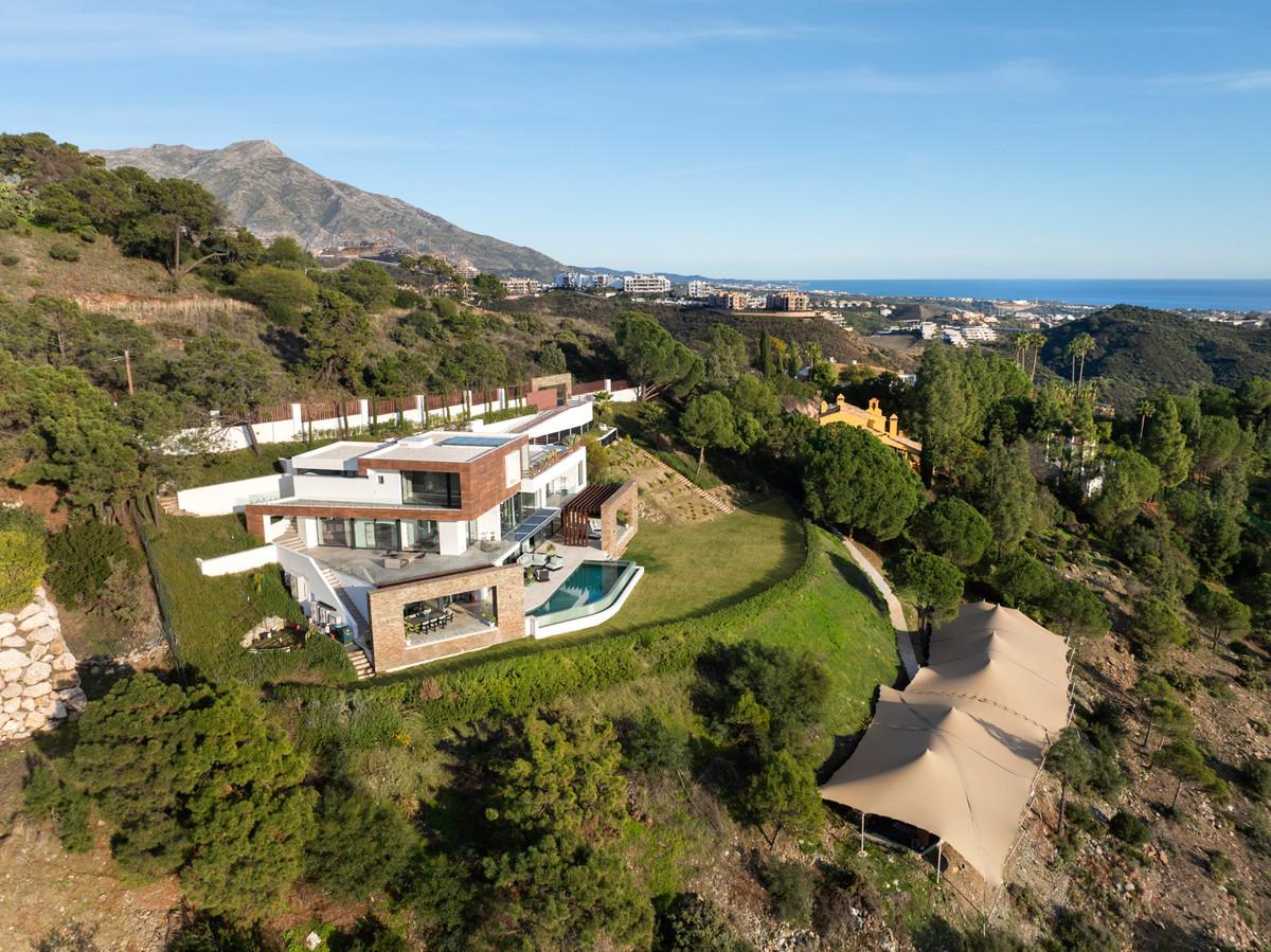 Villa Detached in El Madro&ntilde;al