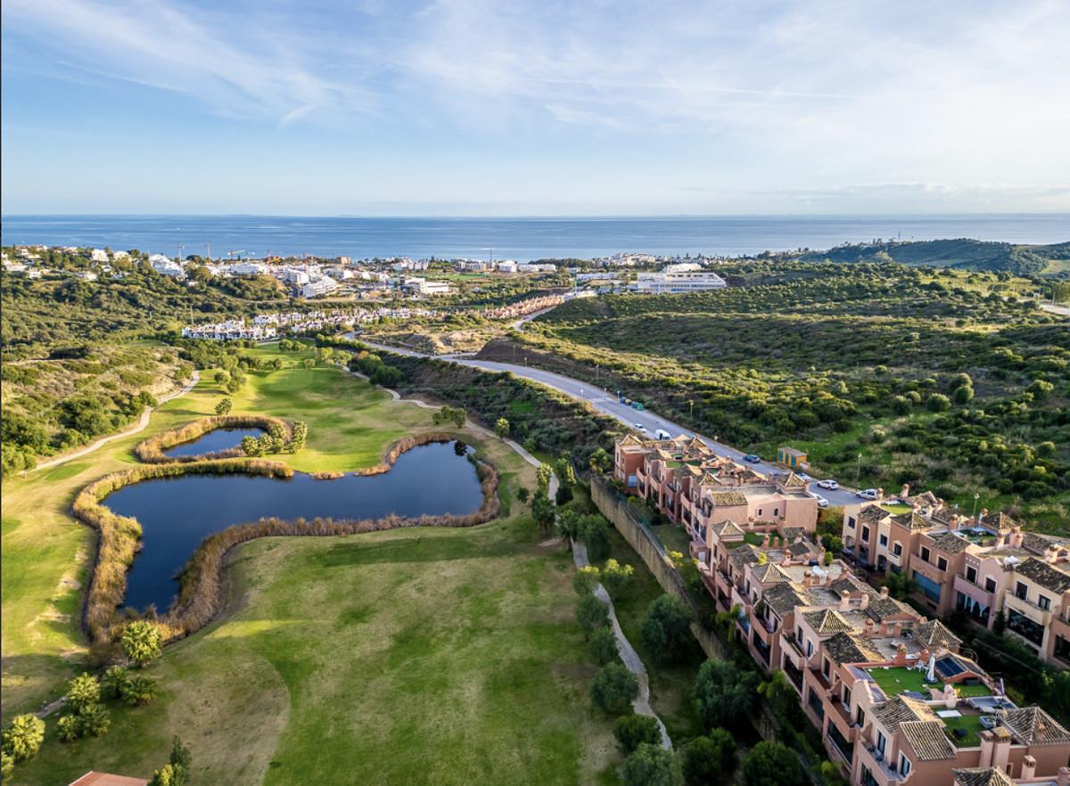 Villa Semi Detached in Estepona
