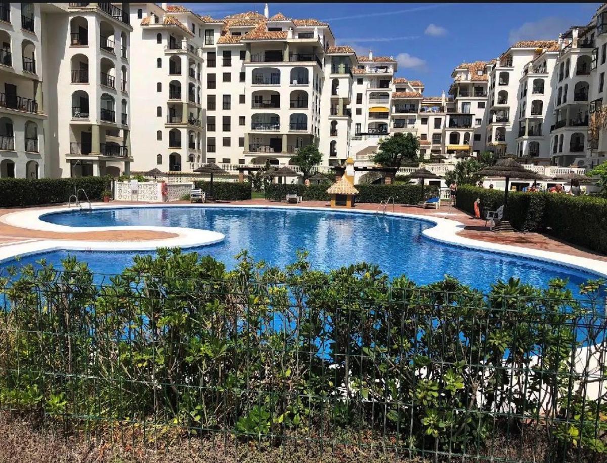 Apartment Middle Floor in La Duquesa