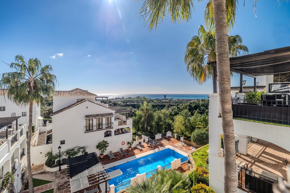 Apartment Penthouse Duplex in Altos de los Monteros