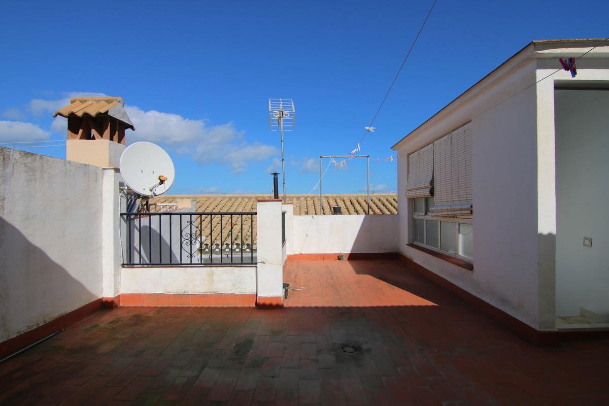 Townhouse Terraced in Co&iacute;n