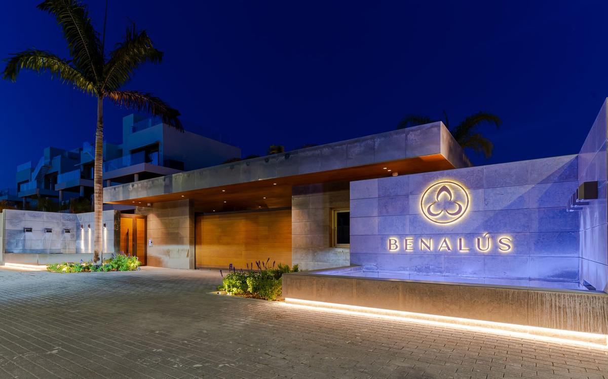 Apartment Middle Floor in The Golden Mile