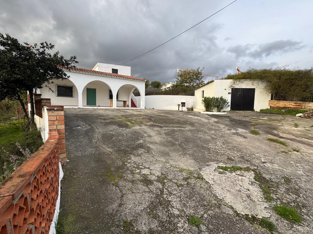 Villa Detached in Estepona