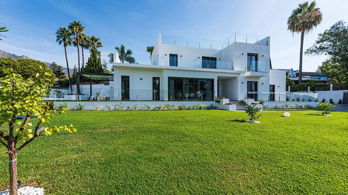 Villa Detached in Marbella