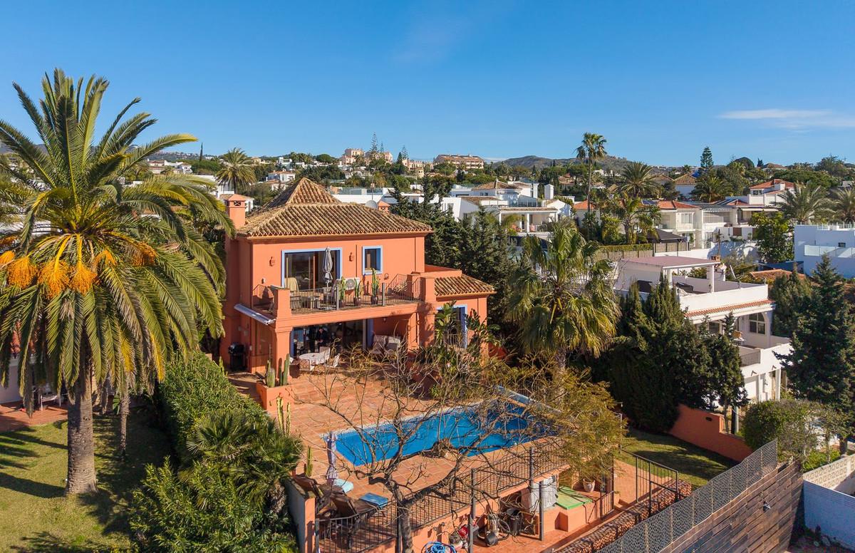 Villa Detached in Marbesa