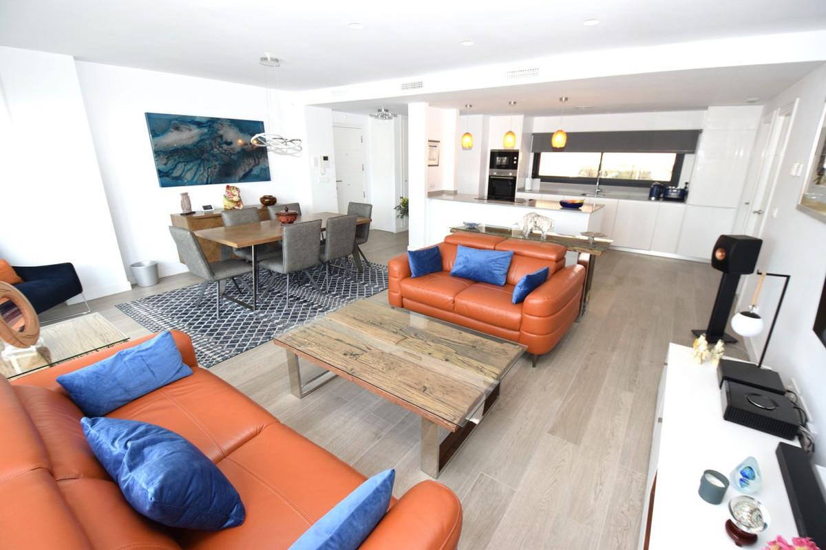 Apartment Middle Floor in La Cala de Mijas