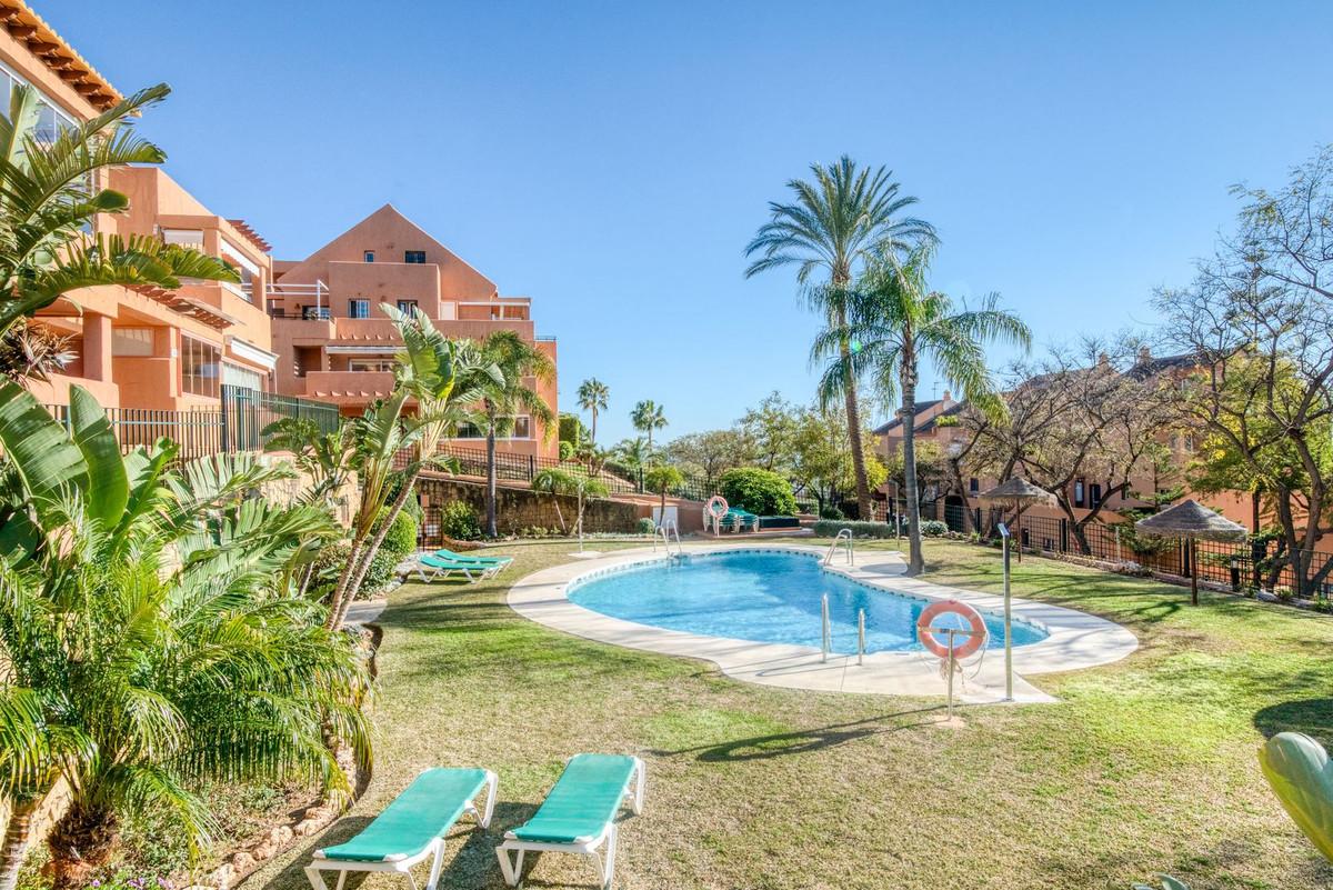 Apartment Ground Floor in Elviria