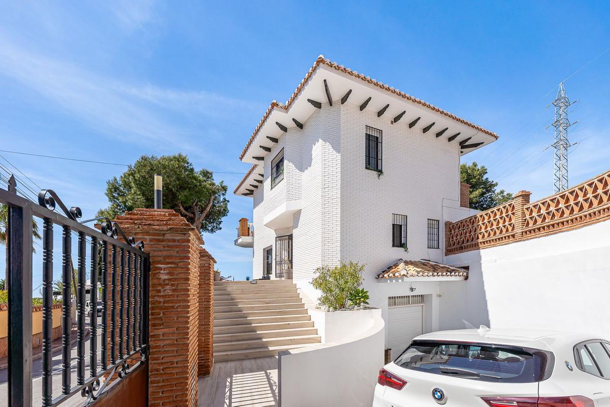 Villa Detached in Benalmadena