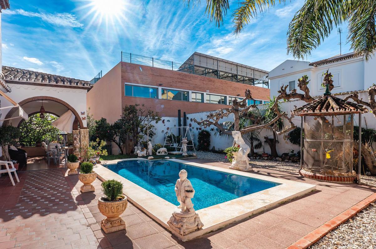 Villa Detached in Los Pacos