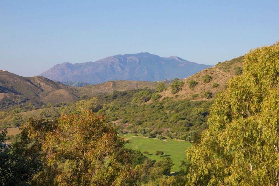 Plot Residential in Benahav&iacute;s