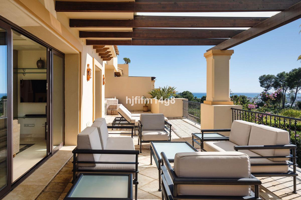 Apartment Middle Floor in Nueva Andaluc&iacute;a