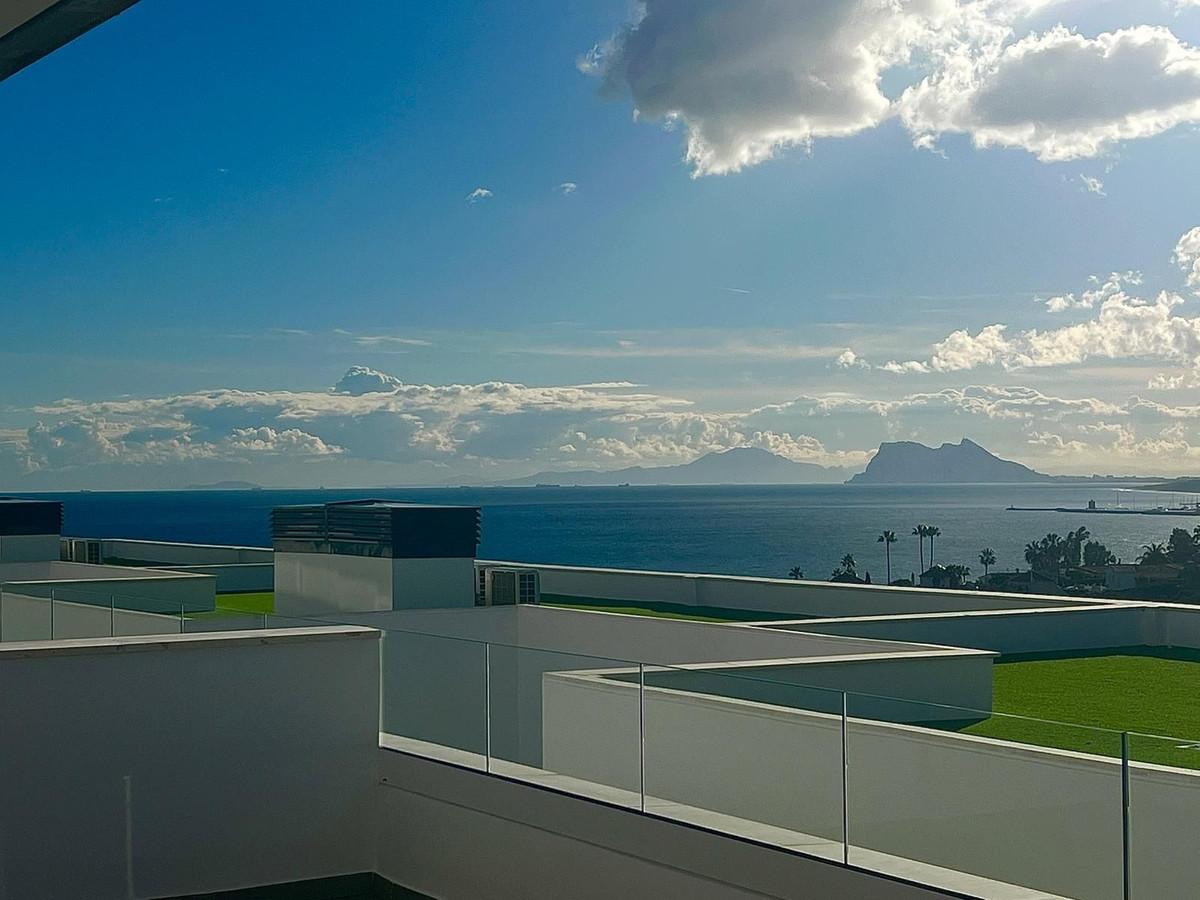 Apartment Penthouse in Manilva