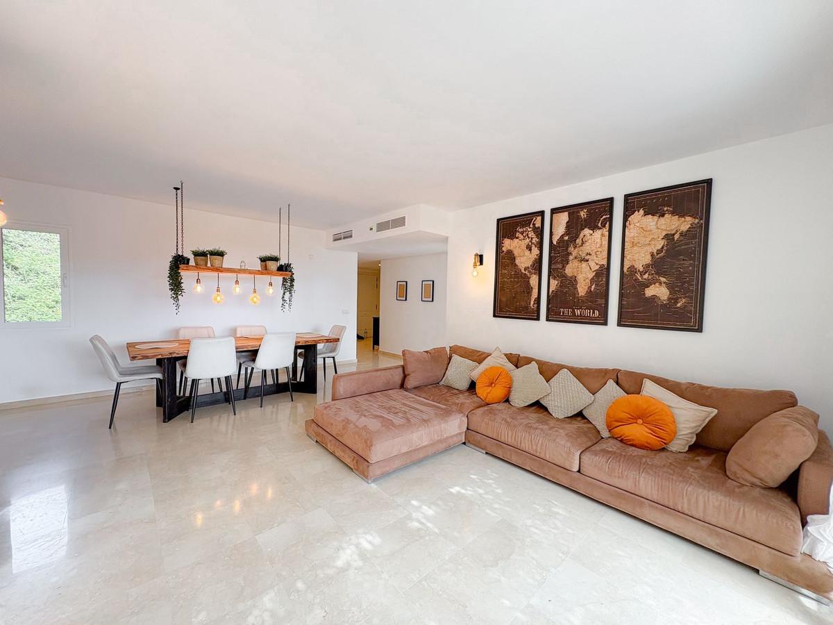 Apartment Middle Floor in Calahonda