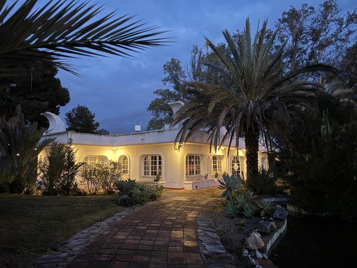 Plot Land in Las Chapas