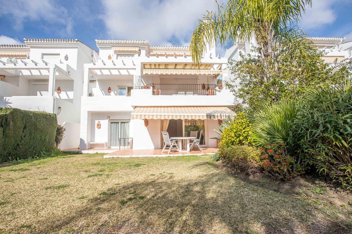 Apartment Ground Floor in Benahav&iacute;s