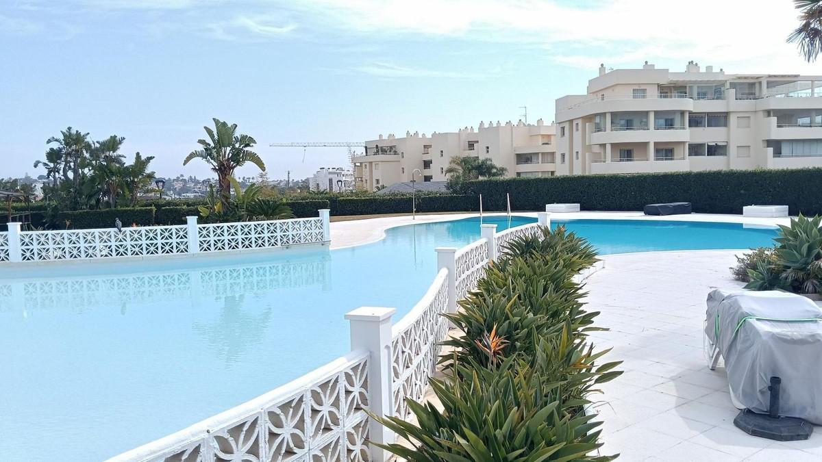 Apartment Penthouse in El Chaparral