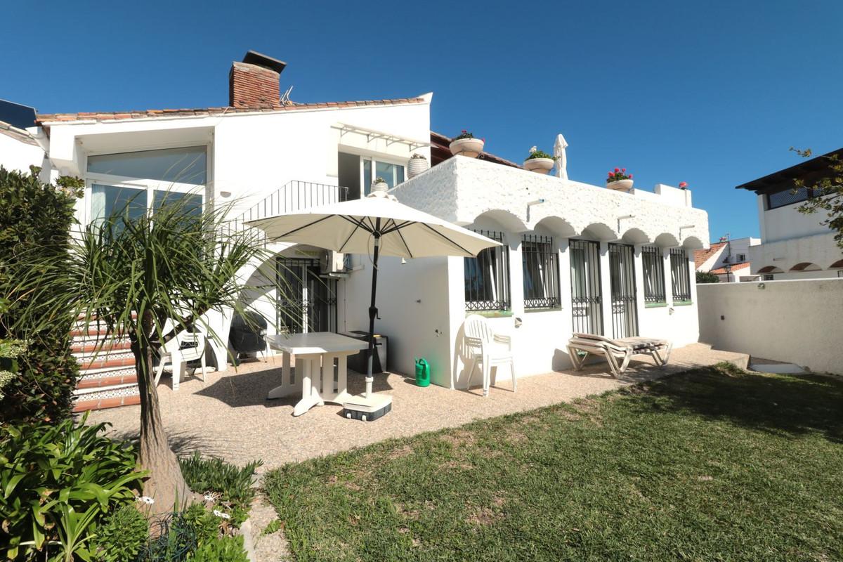 Villa Detached in Estepona