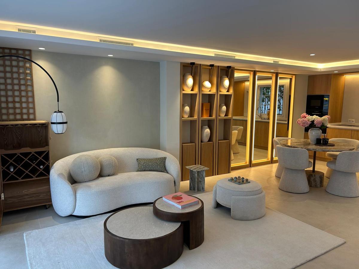 Townhouse Terraced in The Golden Mile