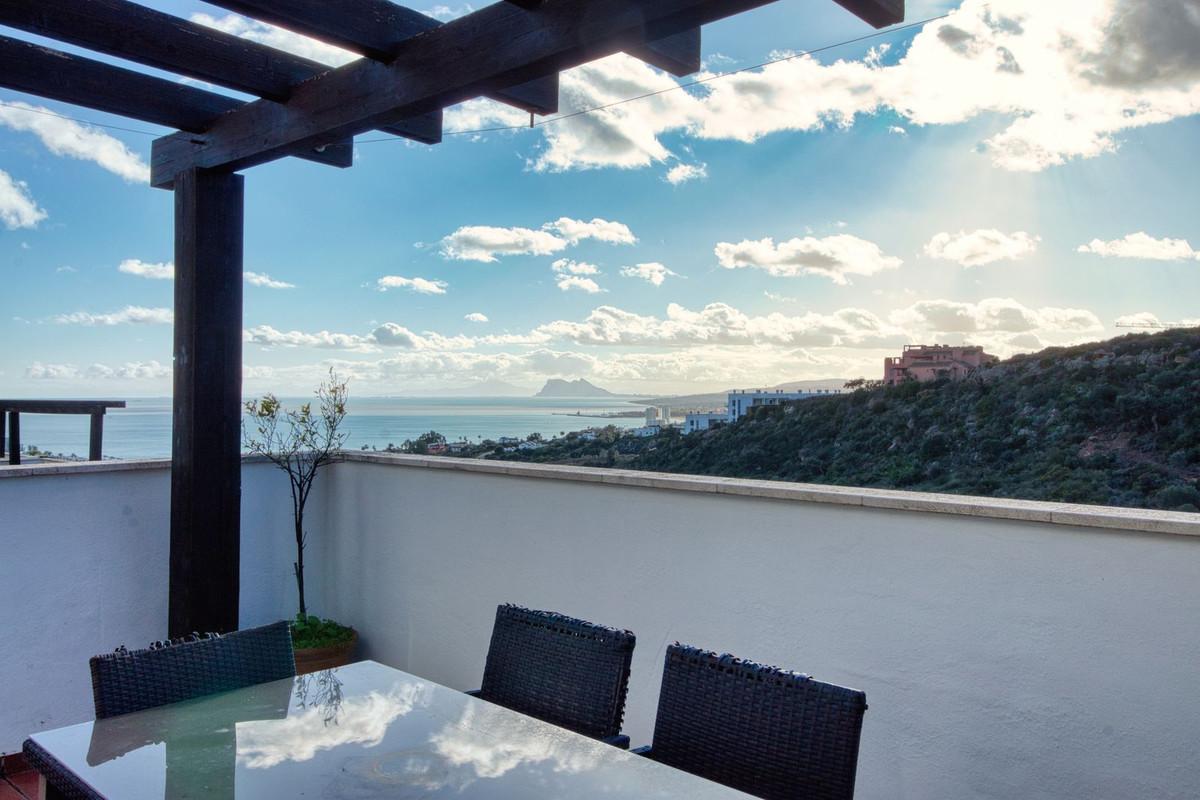 Apartment Penthouse in Manilva