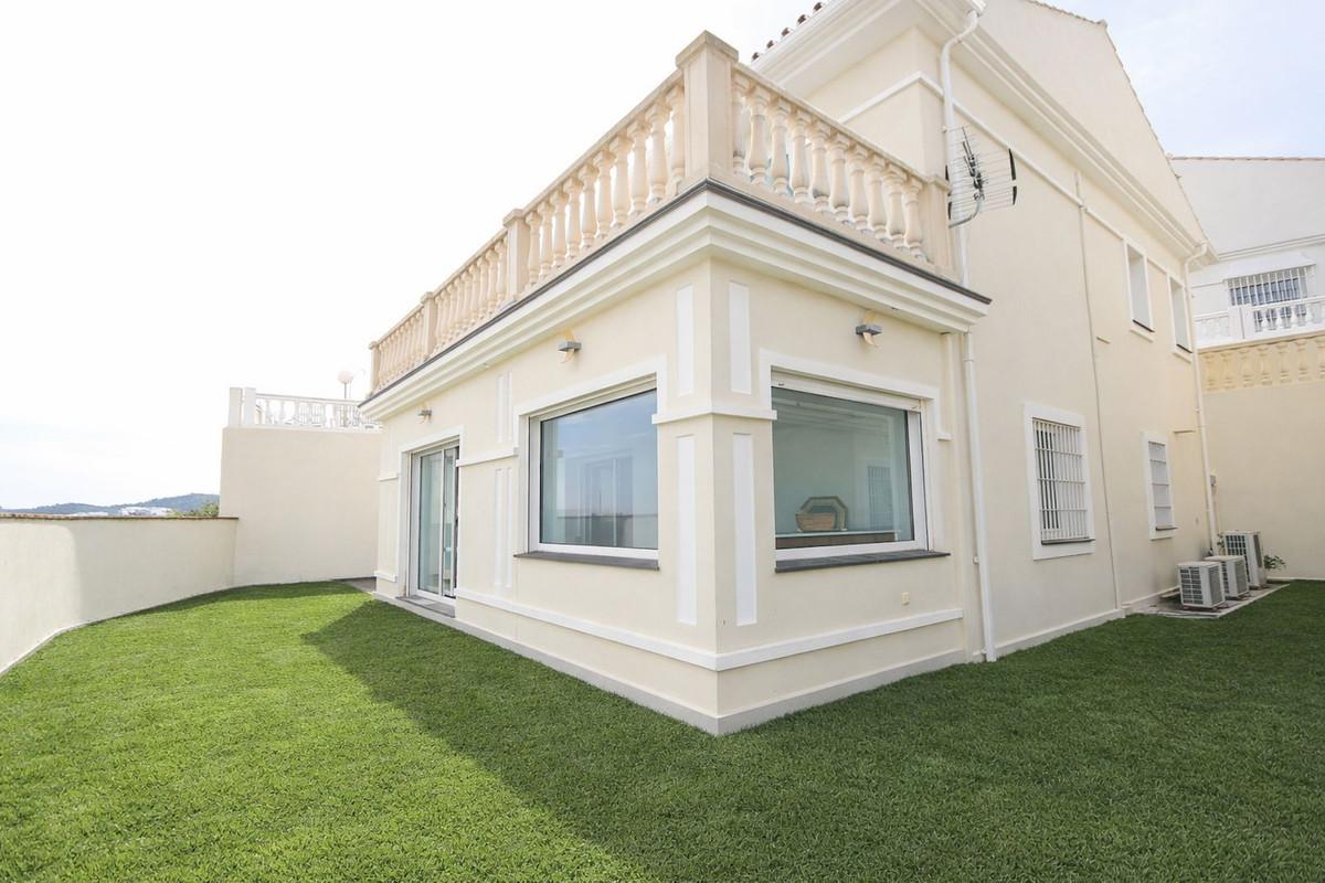 Villa Detached in Cerros del Aguila