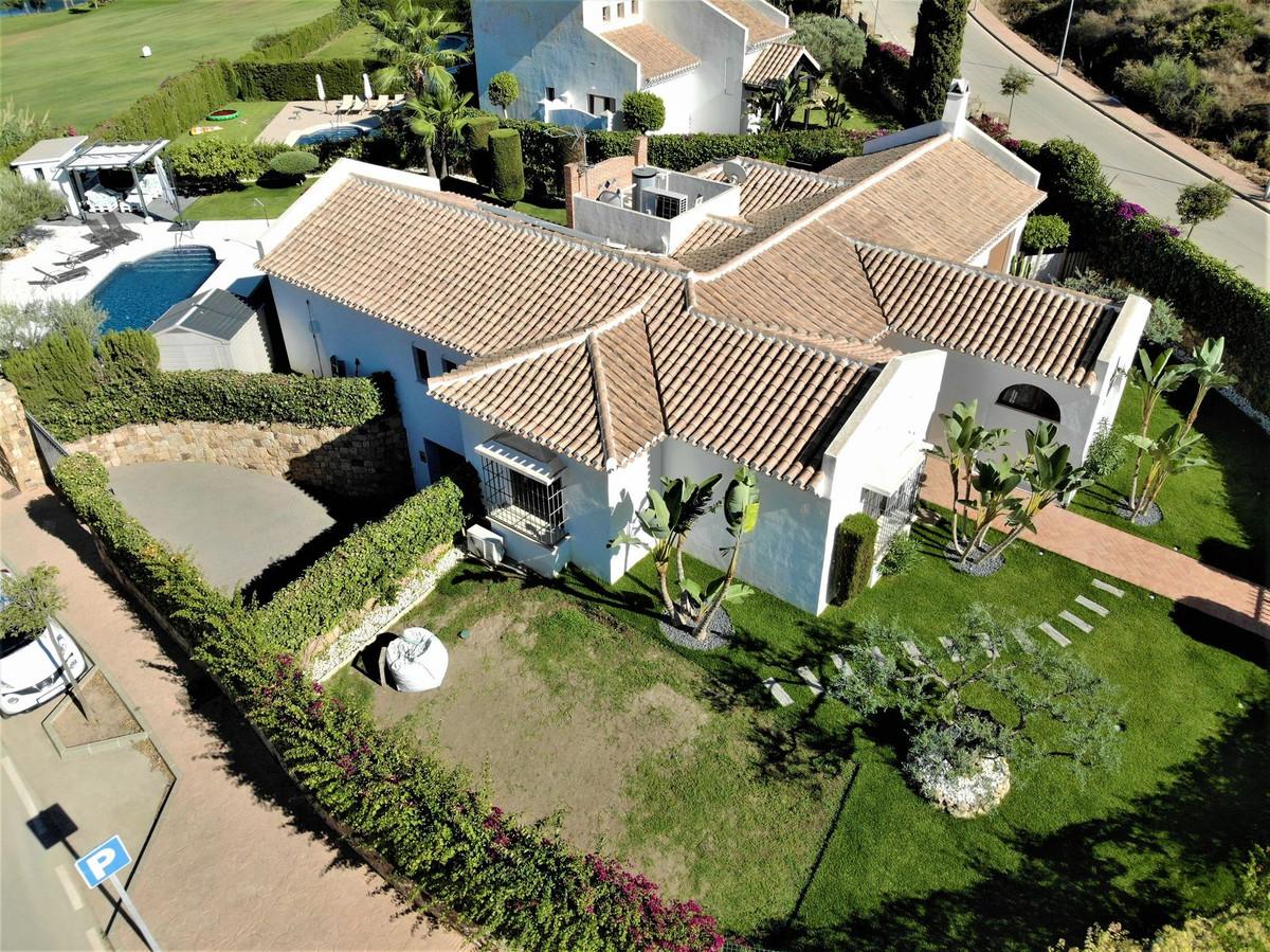 Villa Detached in Cerros del Aguila