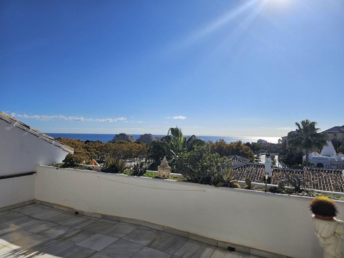 Apartment Penthouse in Benalmadena Costa
