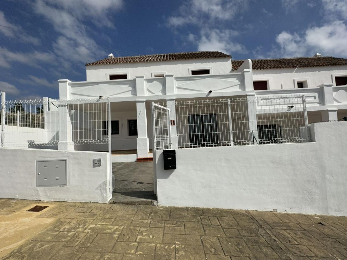 Townhouse Terraced in Do&ntilde;a Julia