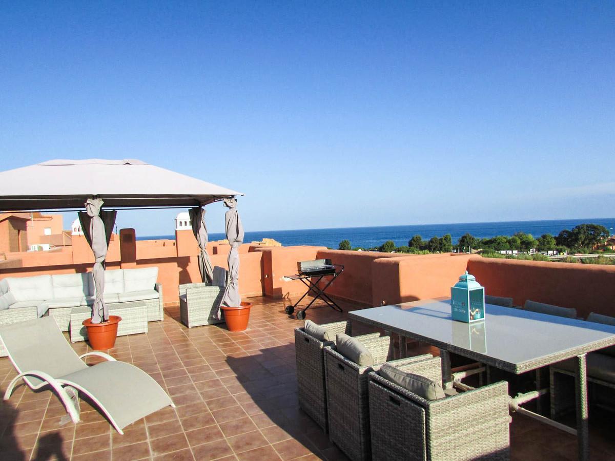 Apartment Penthouse in La Duquesa