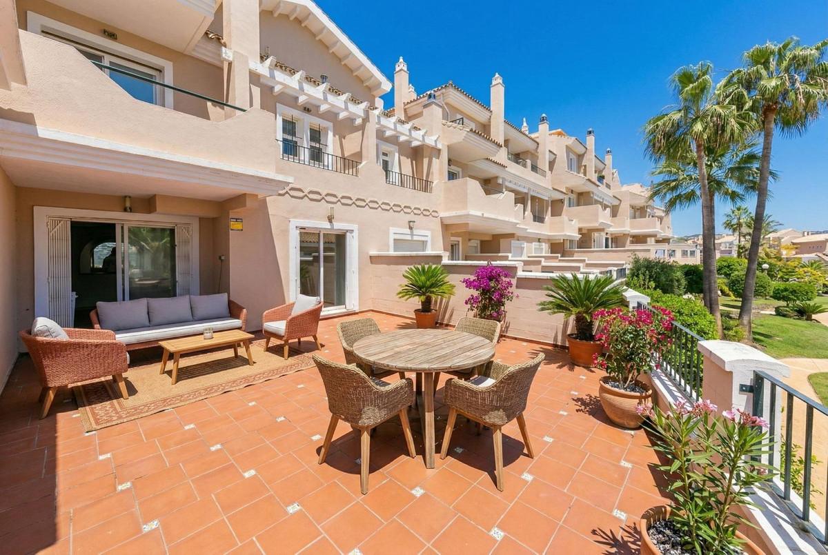 Townhouse Terraced in La Duquesa