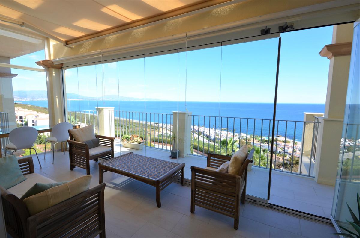 Apartment Penthouse in La Duquesa