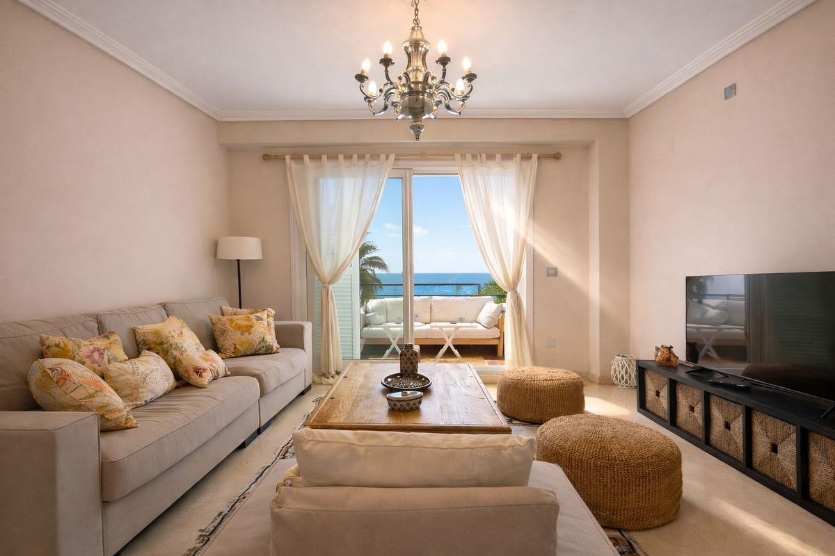 Apartment Middle Floor in Manilva