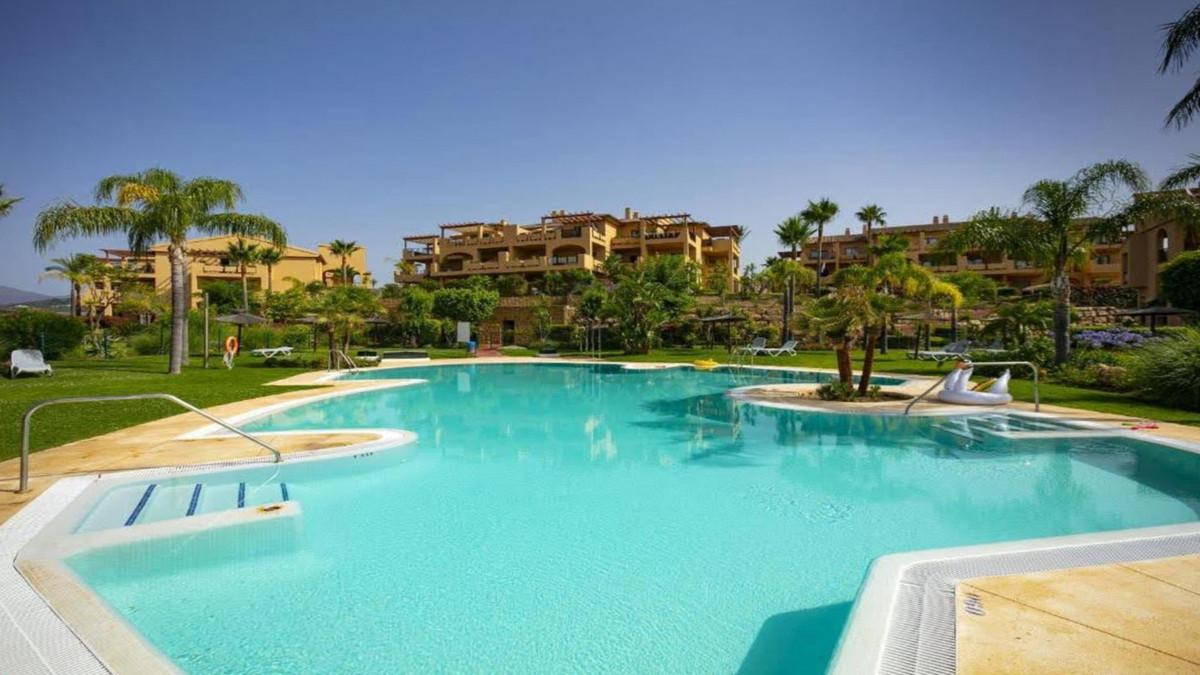 Apartment Ground Floor in El Paraiso