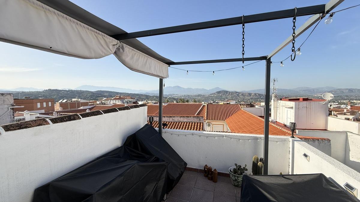 Townhouse Terraced in Alhaur&iacute;n el Grande