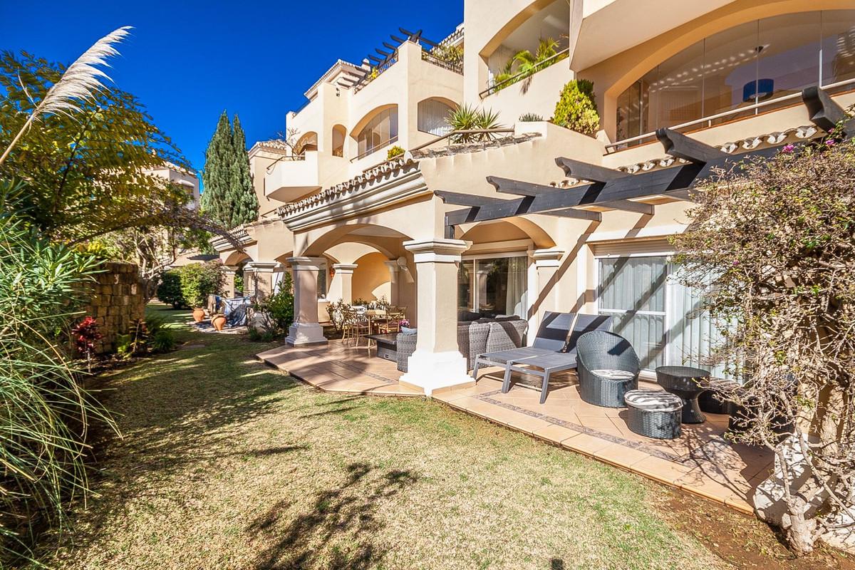 Apartment Ground Floor in Elviria