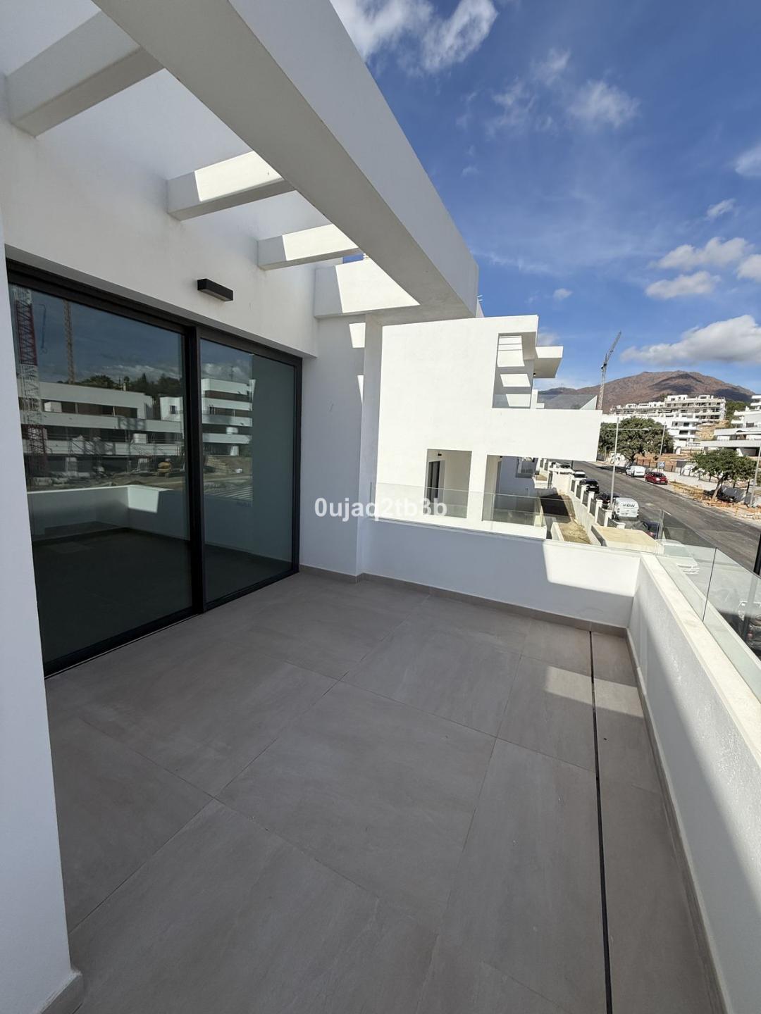 Apartment Penthouse in Estepona