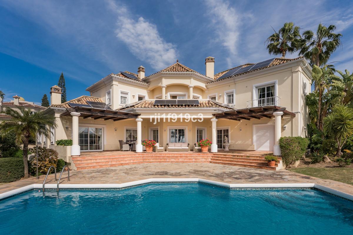 Villa Detached in Elviria