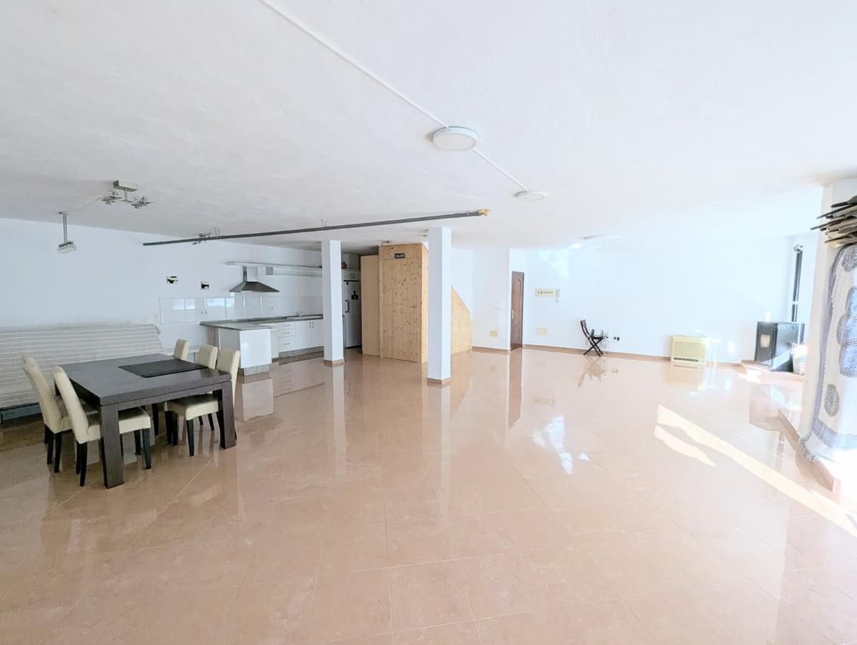 Townhouse Terraced in Guaro