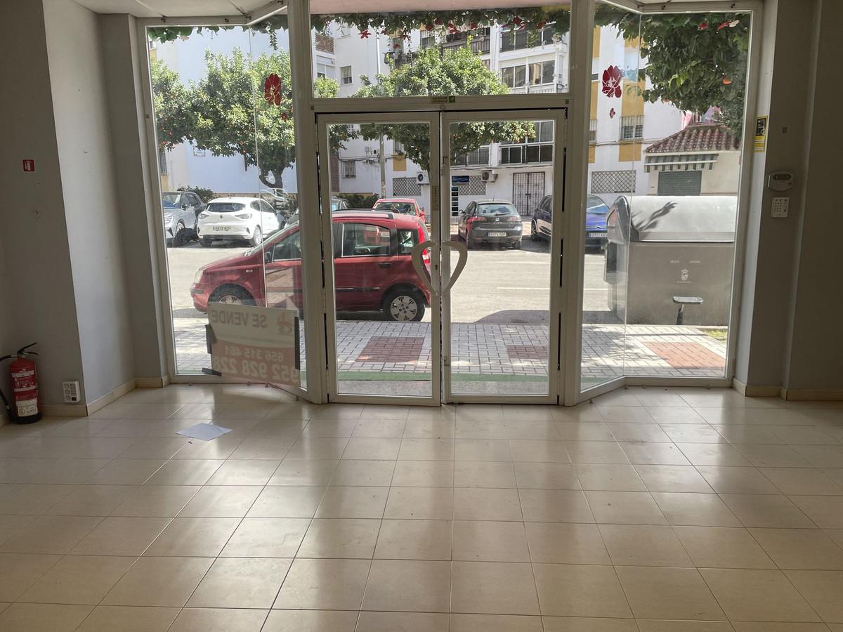 Commercial Office in Estepona
