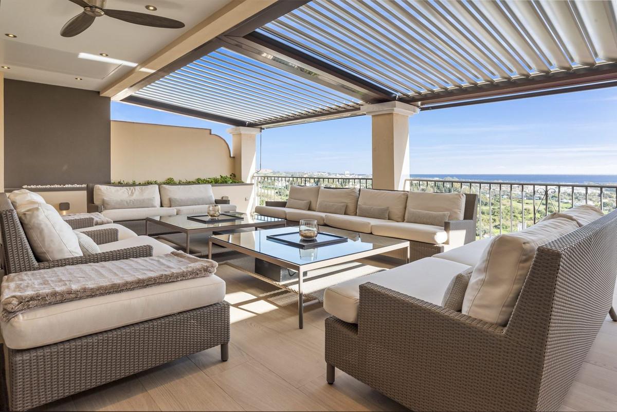 Apartment Penthouse Duplex in Benahav&iacute;s