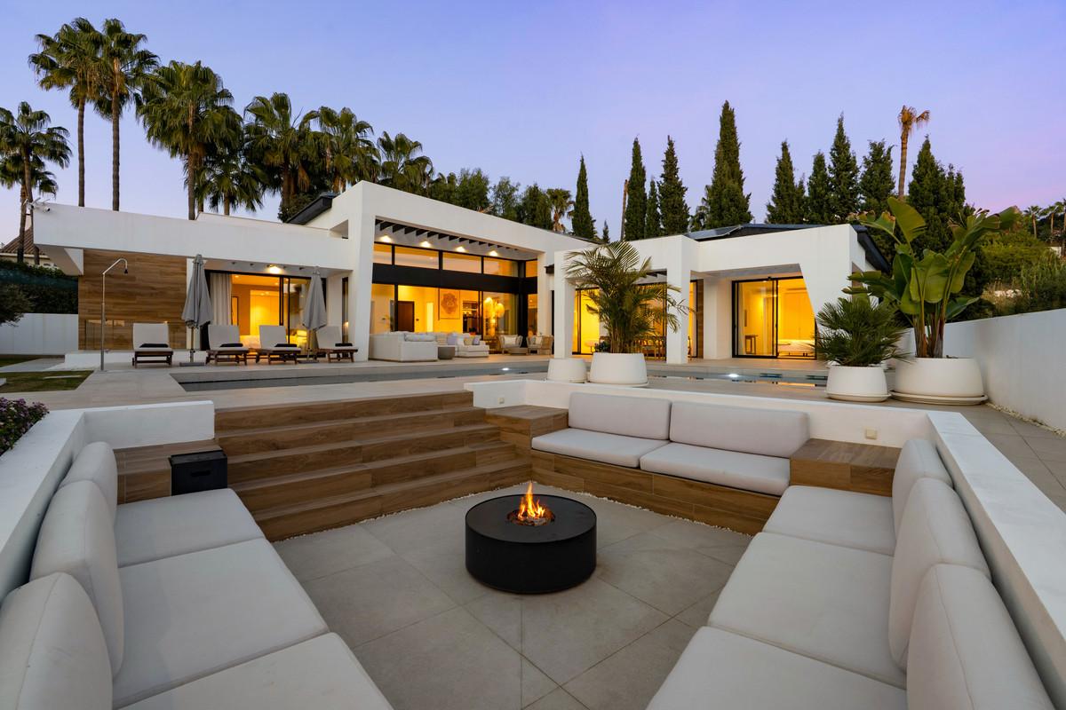 Villa Detached in Nueva Andaluc&iacute;a