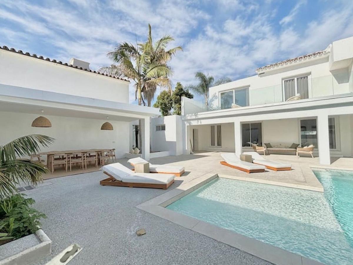 Villa Detached in Marbella