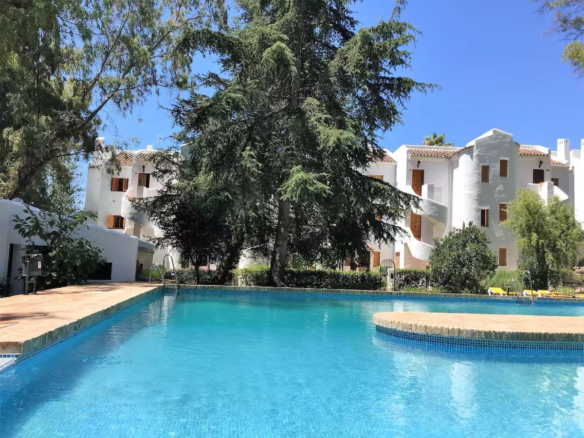 Apartment Middle Floor in Nueva Andaluc&iacute;a