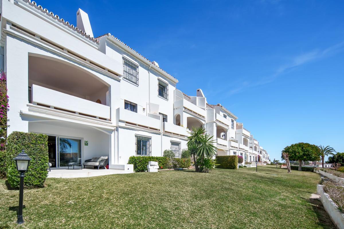 Apartment Ground Floor in Nueva Andaluc&iacute;a