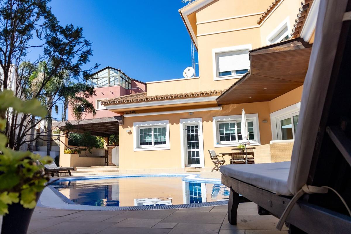 Villa Detached in Playamar