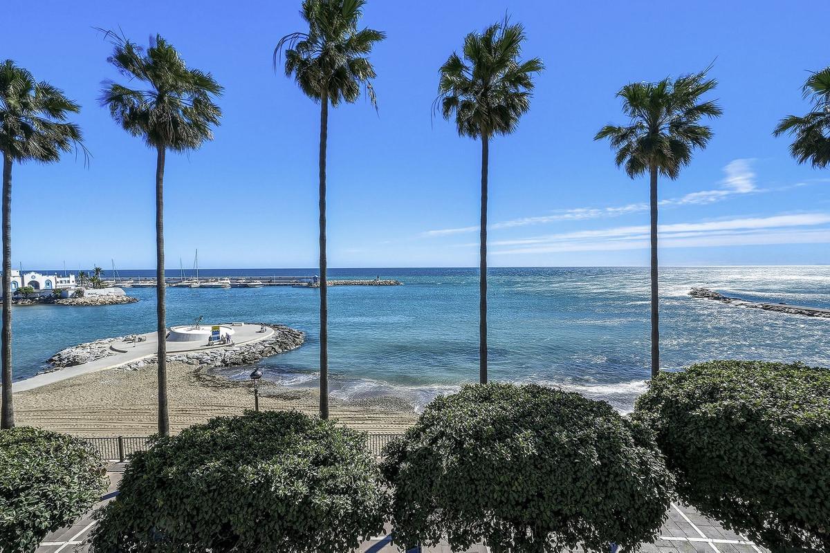 Apartment Penthouse in Marbella