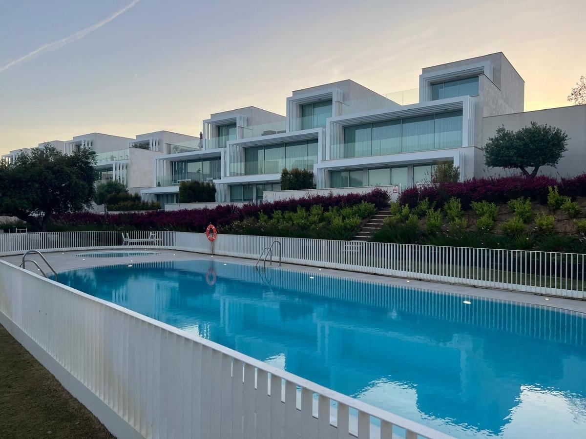 Townhouse Terraced in Sotogrande